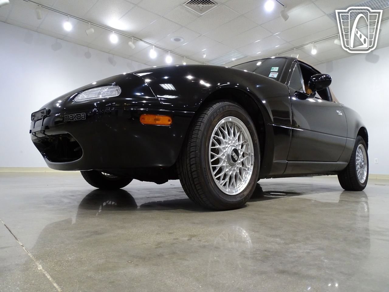 Used 1992 MAZDA MX-5 Miata image 5