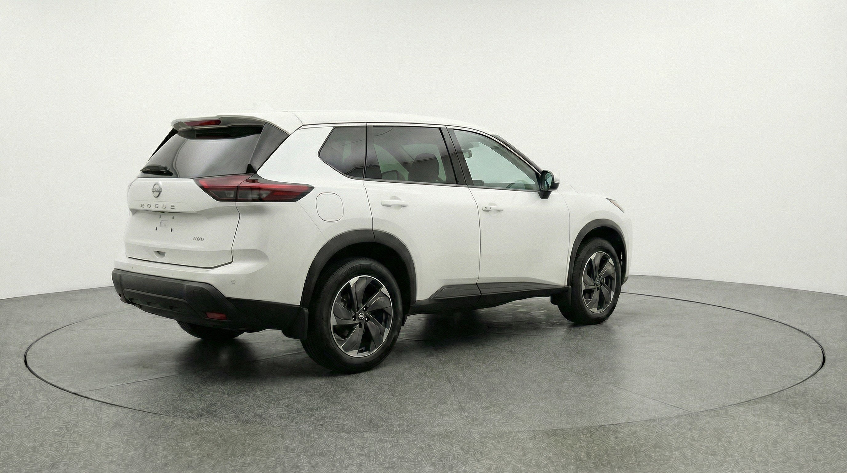Used 2025 Nissan Rogue SV AWD/4WD image 9