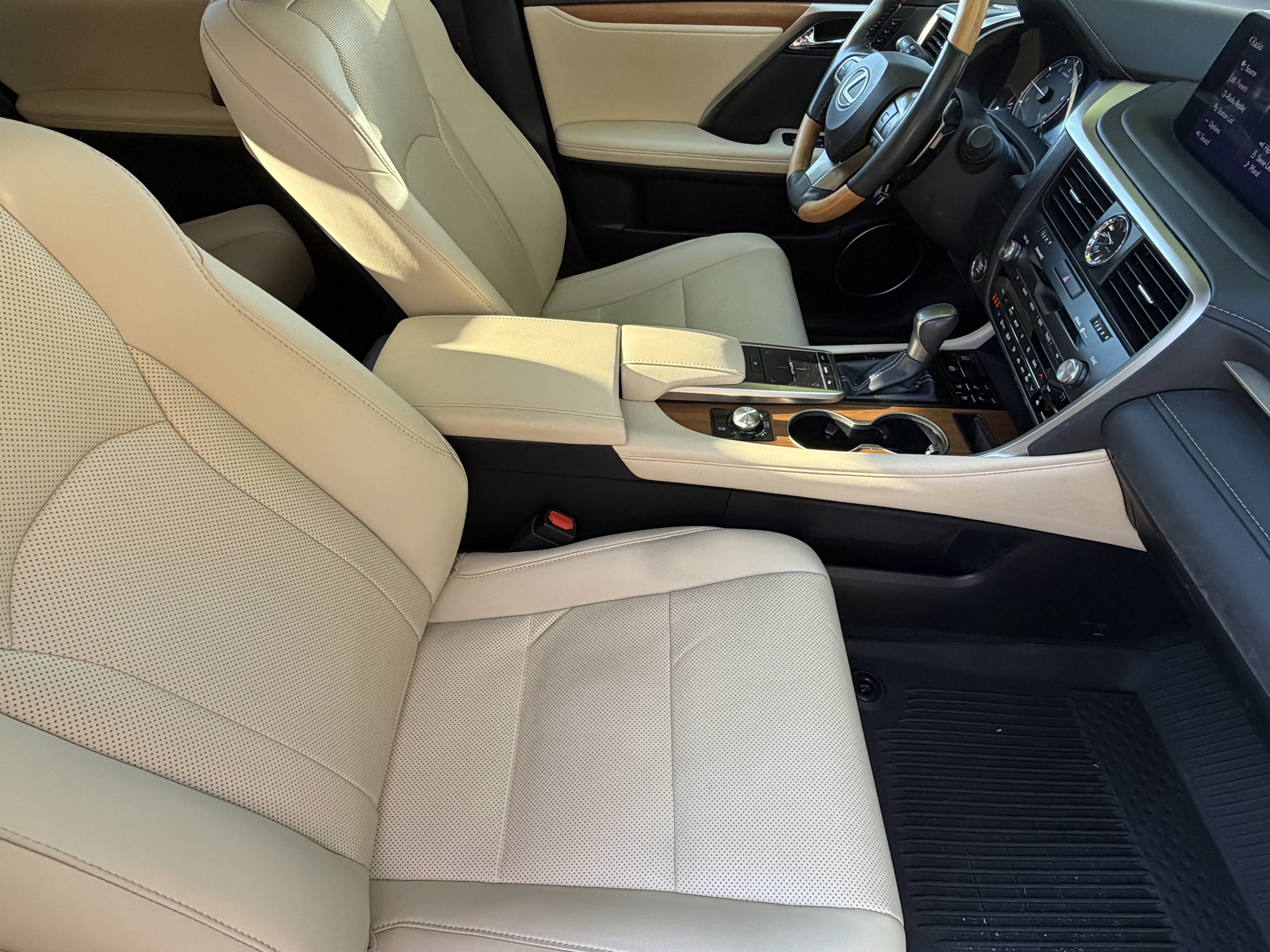 Used 2022 Lexus RX 350 FWD w/ Premium Package image 43
