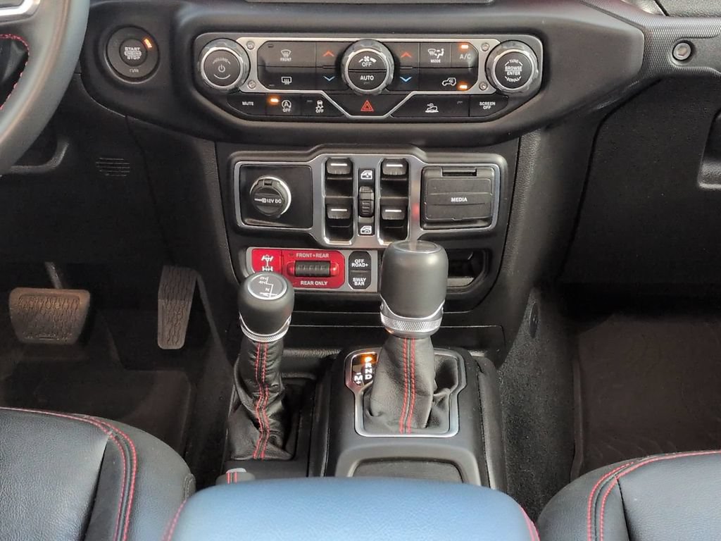 Used 2022 Jeep Gladiator Rubicon AWD/4WD image 18