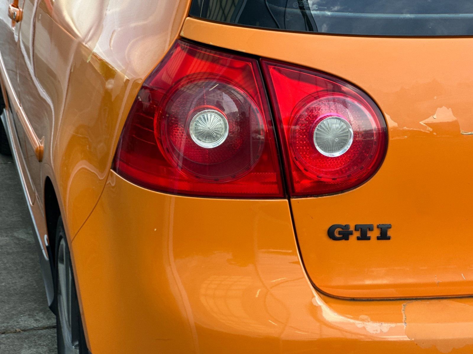 Used 2007 Volkswagen GTI 2-Door image 20