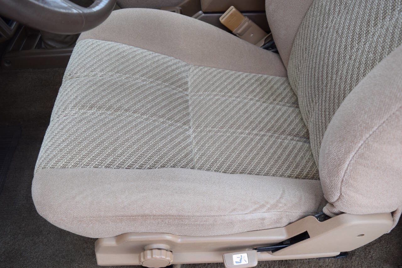 Used 1988 Toyota Pickup SR5 image 36