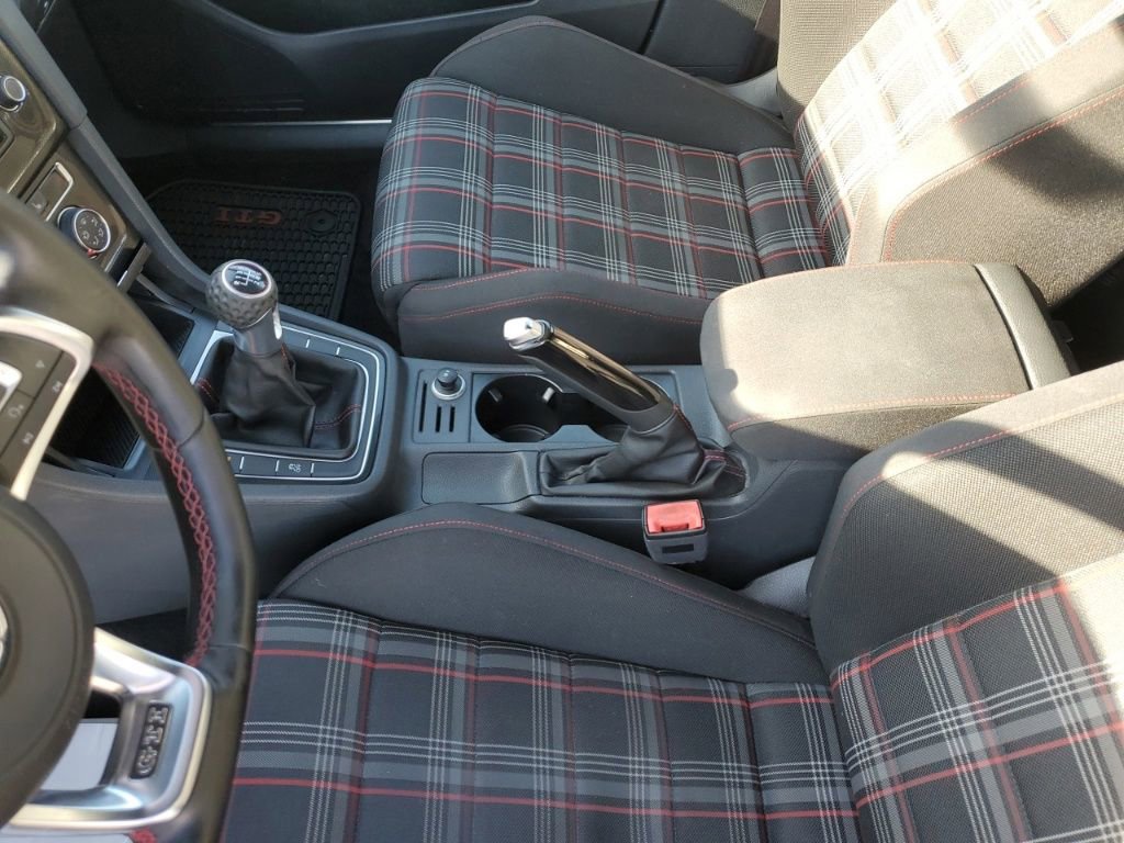 Used 2016 Volkswagen GTI S image 28