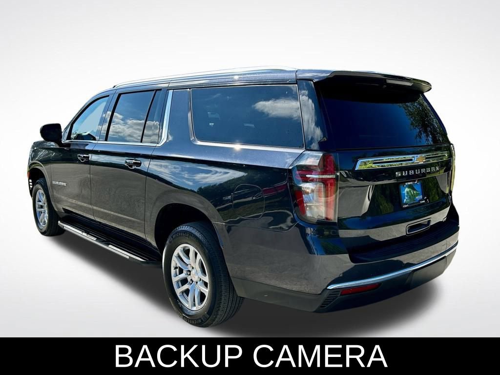 Used 2023 Chevrolet Suburban LT image 4