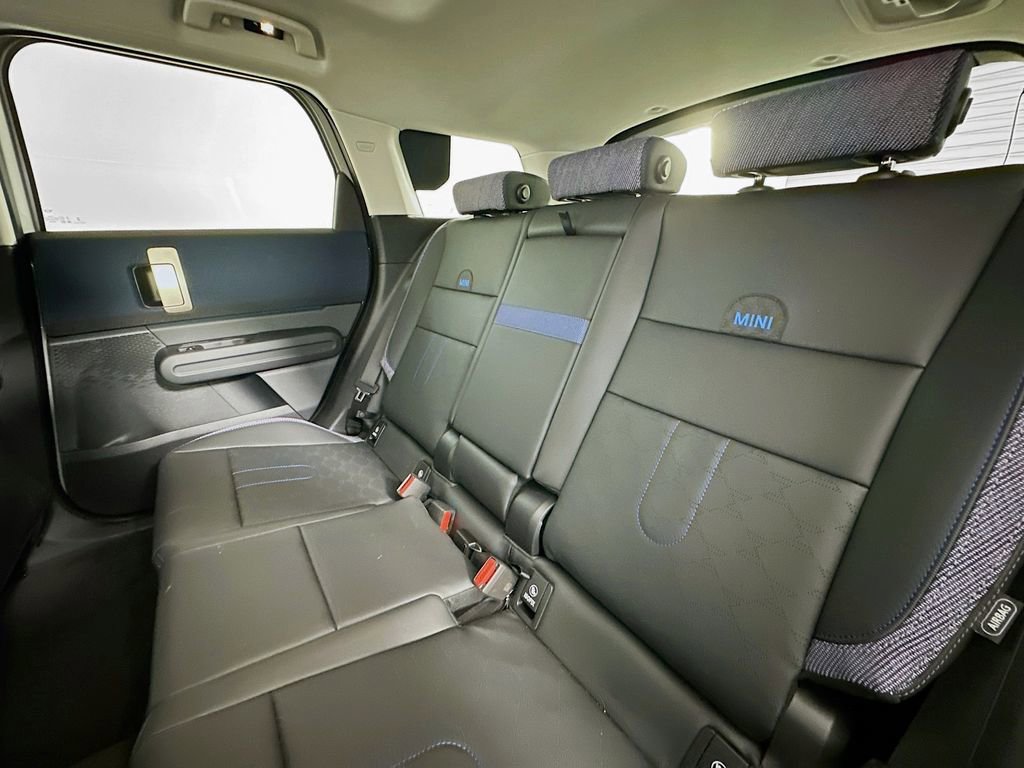 Certified 2025 MINI Cooper Countryman S image 17