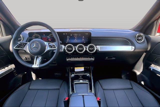 New 2026 Mercedes-Benz GLB 250 4MATIC image 7
