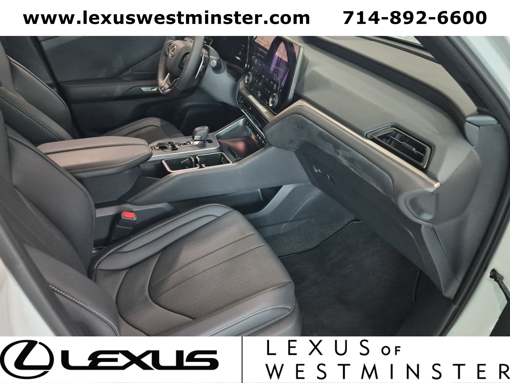 New 2026 Lexus TX 500h AWD w/ Technology Package image 4