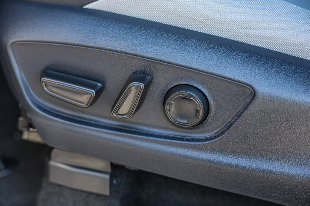 Certified 2025 Toyota Tacoma TRD Off-Road w/ TRD Off Road Upgrade Package image 13