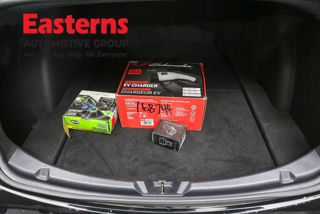 Used 2021 Tesla Model 3 Standard Range Plus image 9