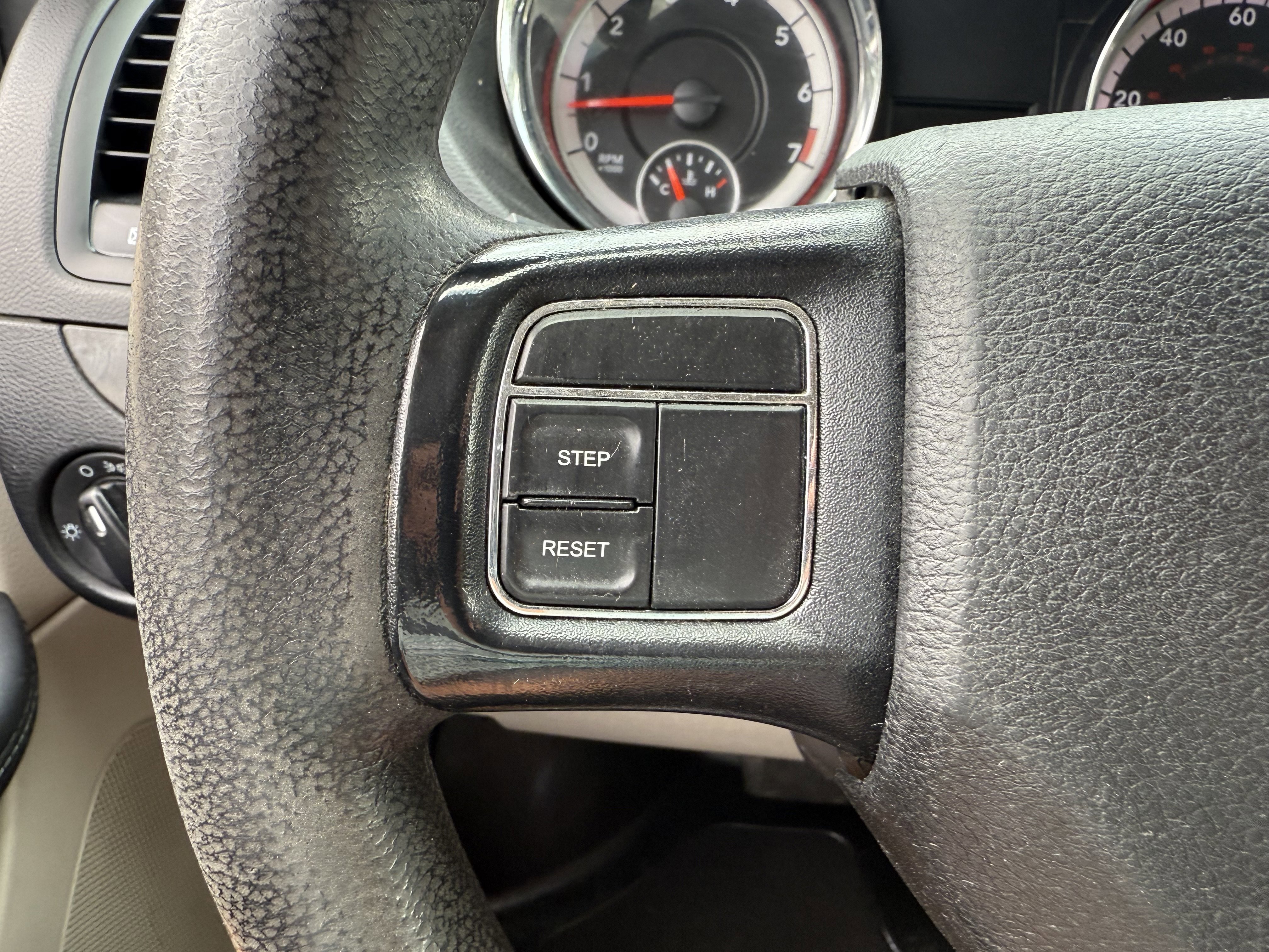 Used 2019 Dodge Grand Caravan SE image 24