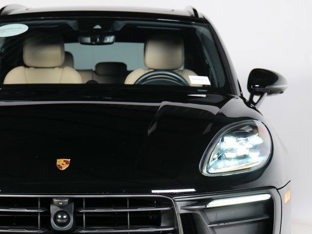 Certified 2025 Porsche Macan 2.0L I4 Turbo image 30
