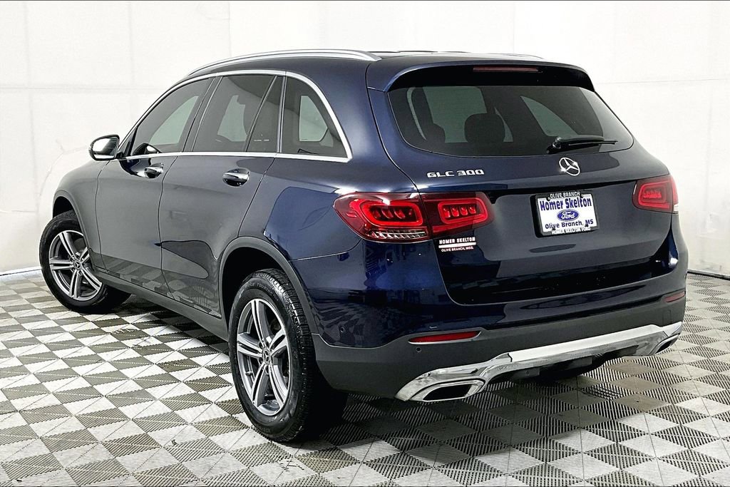 Used 2022 Mercedes-Benz GLC 300 w/ Premium Package Lite image 11