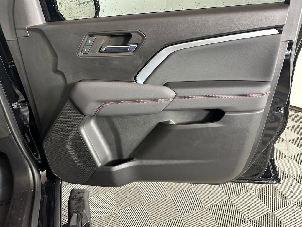 Used 2023 Chevrolet Colorado Z71 w/ Z71 Convenience Package 2 image 14