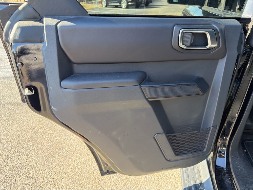 Used 2025 Ford Bronco Outer Banks image 15