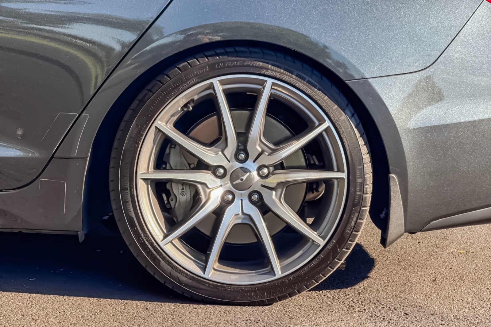 Used 2019 Genesis G70 3.3T Design RWD image 39