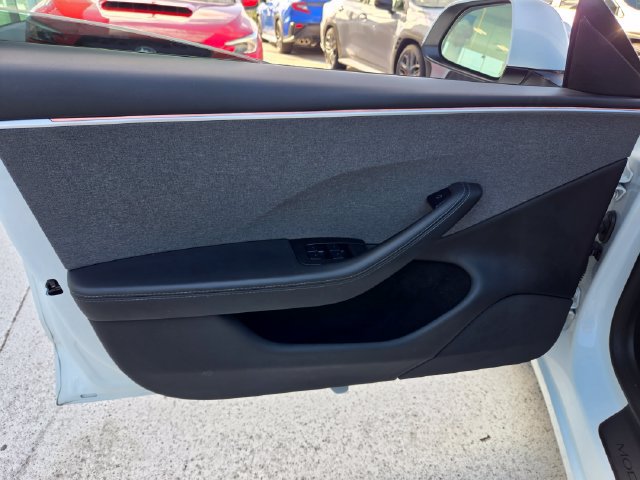 Used 2024 Tesla Model 3 Standard Range RWD image 29