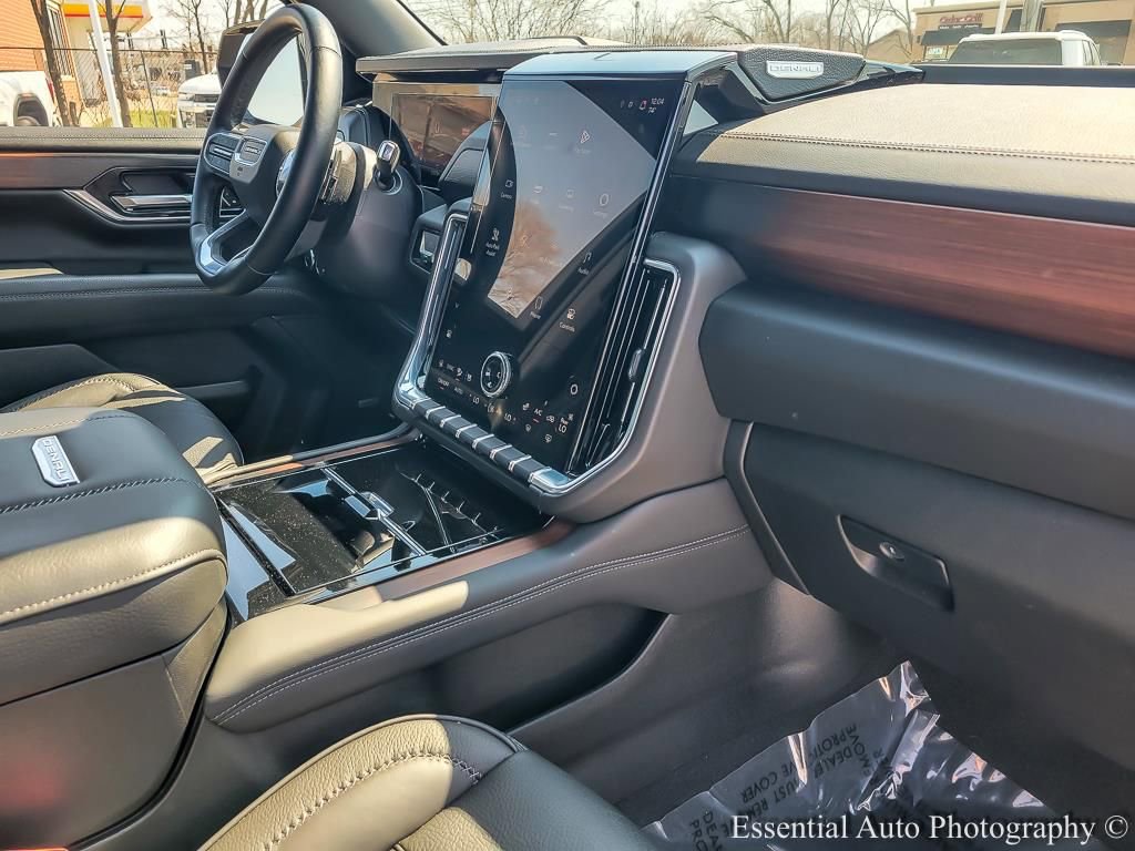 Used 2025 GMC Yukon Denali image 26
