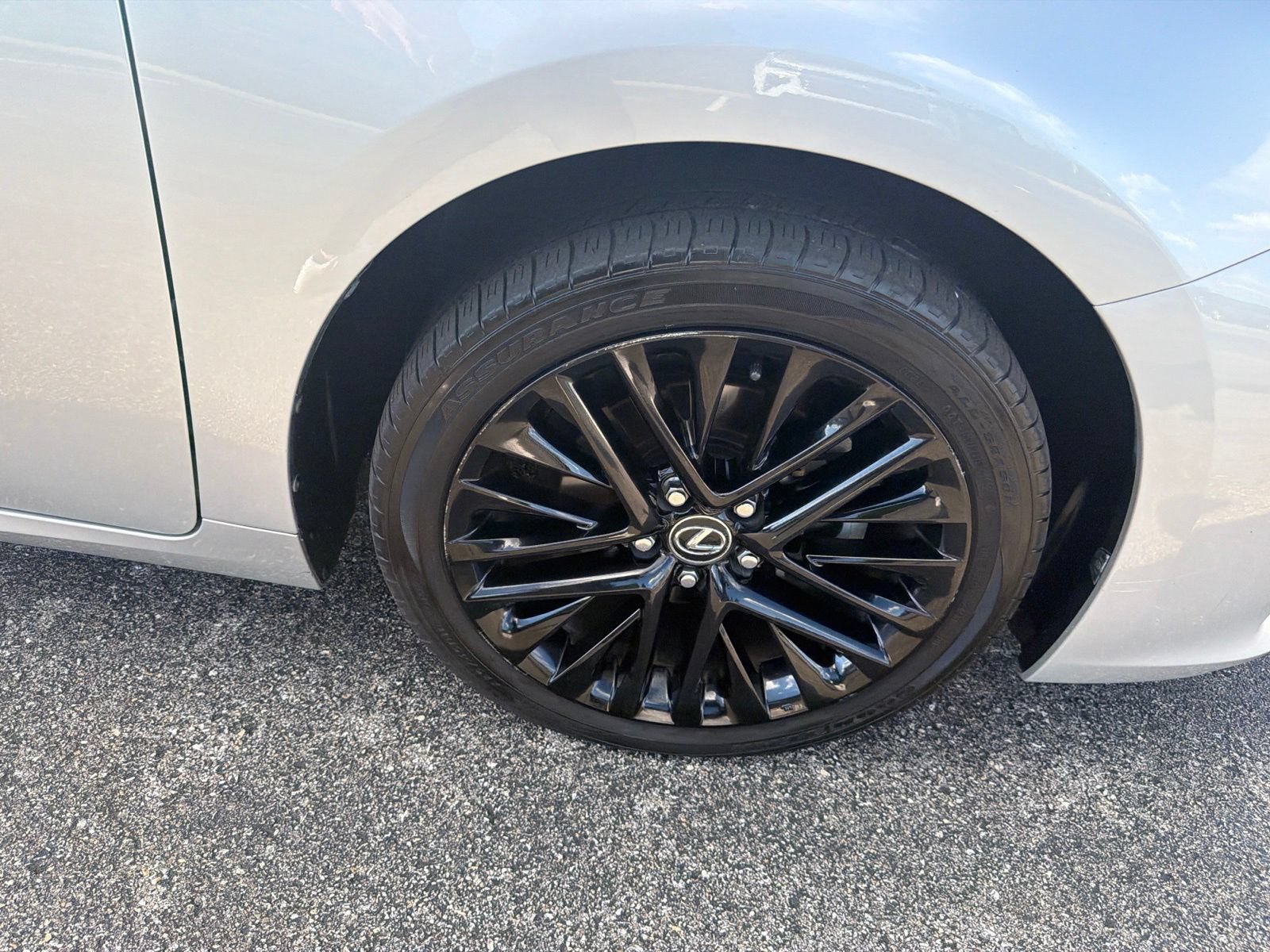 Used 2013 Lexus ES 300h w/ Luxury Pkg FWD image 28