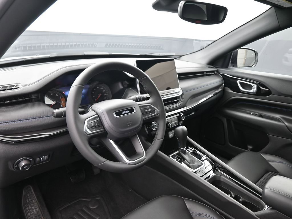 New 2026 Jeep Compass Latitude image 23