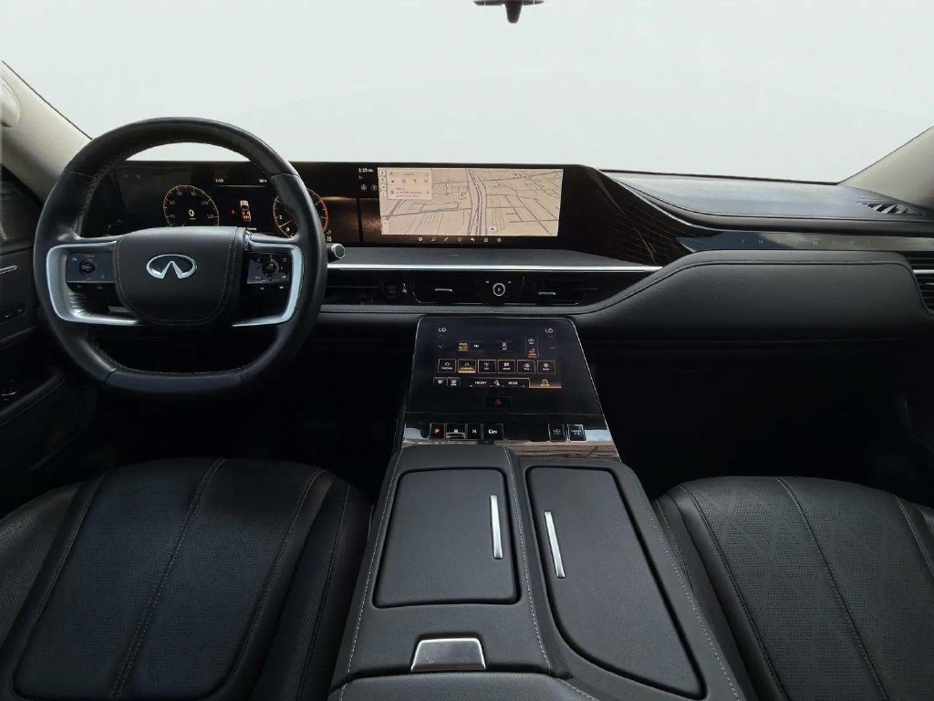 Used 2025 INFINITI QX80 Sensory AWD/4WD image 18