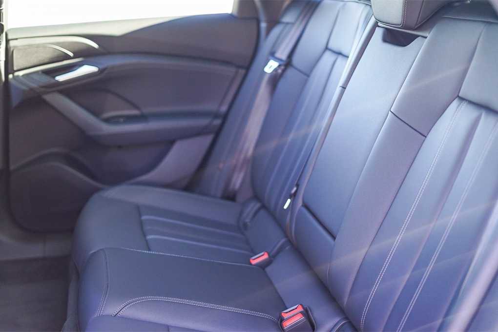 New 2025 Audi A6 e-tron Premium image 19