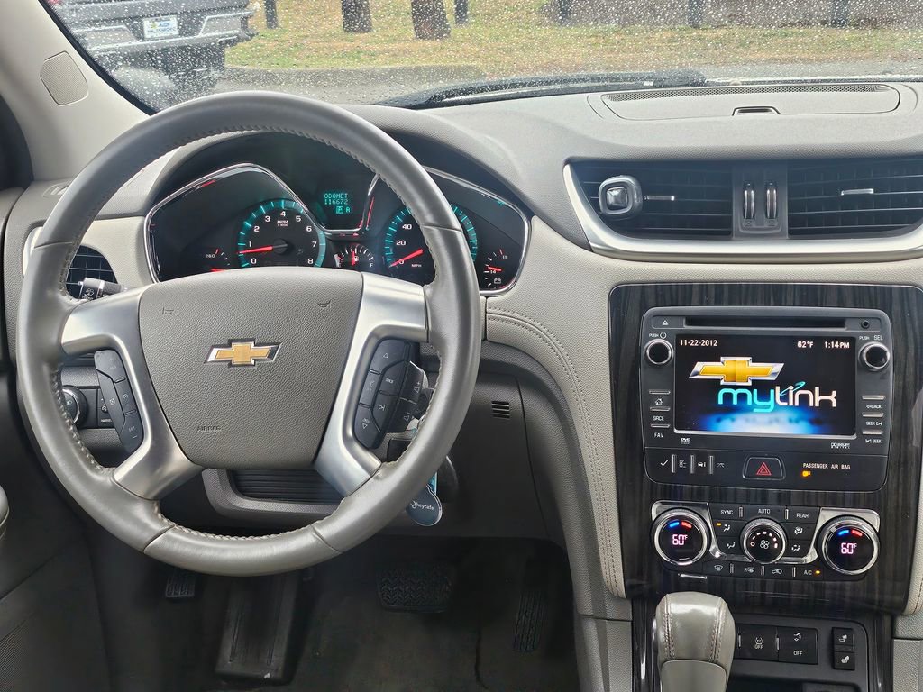Used 2014 Chevrolet Traverse LT image 12