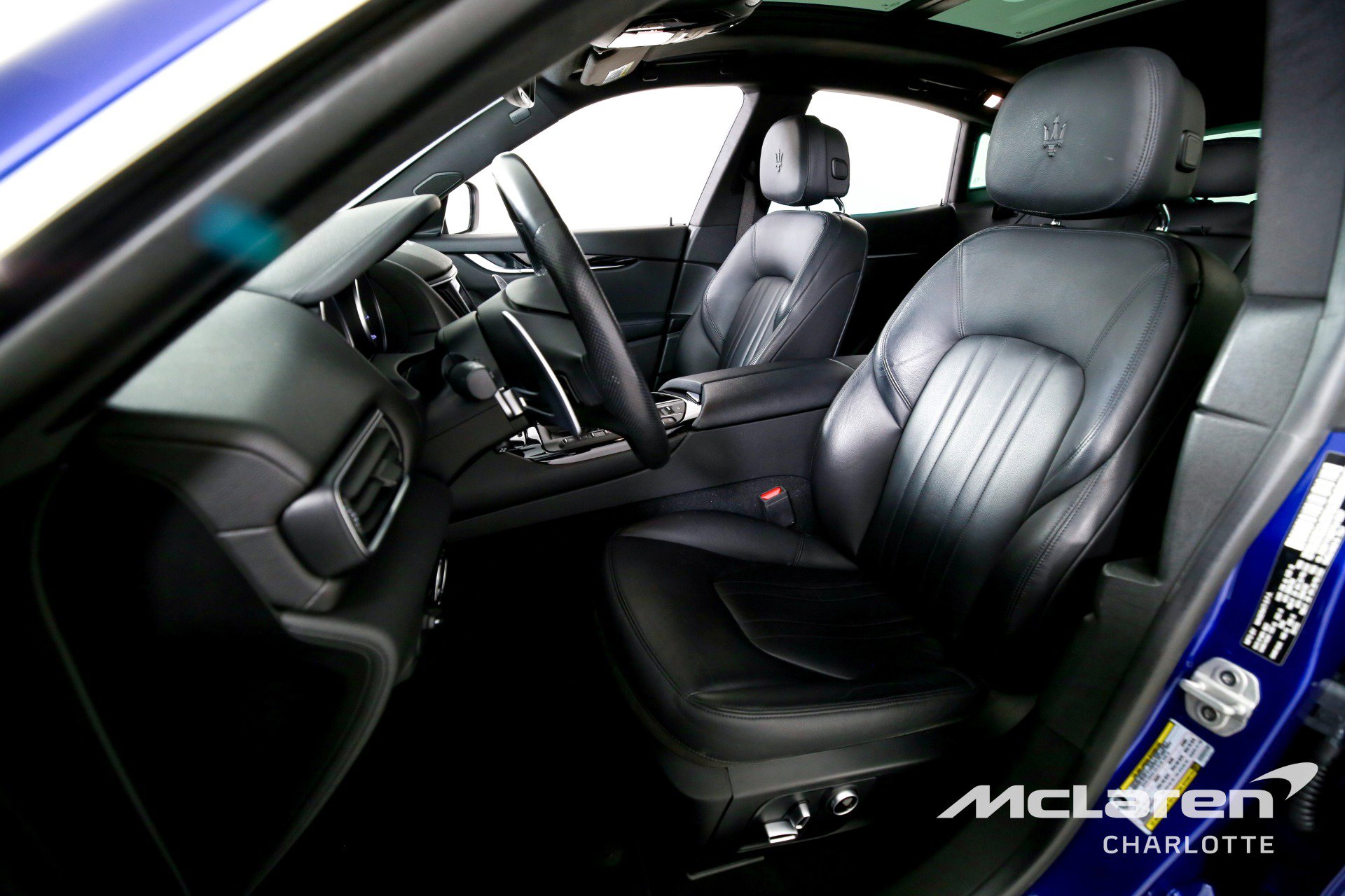 Used 2023 Maserati Levante Modena image 11