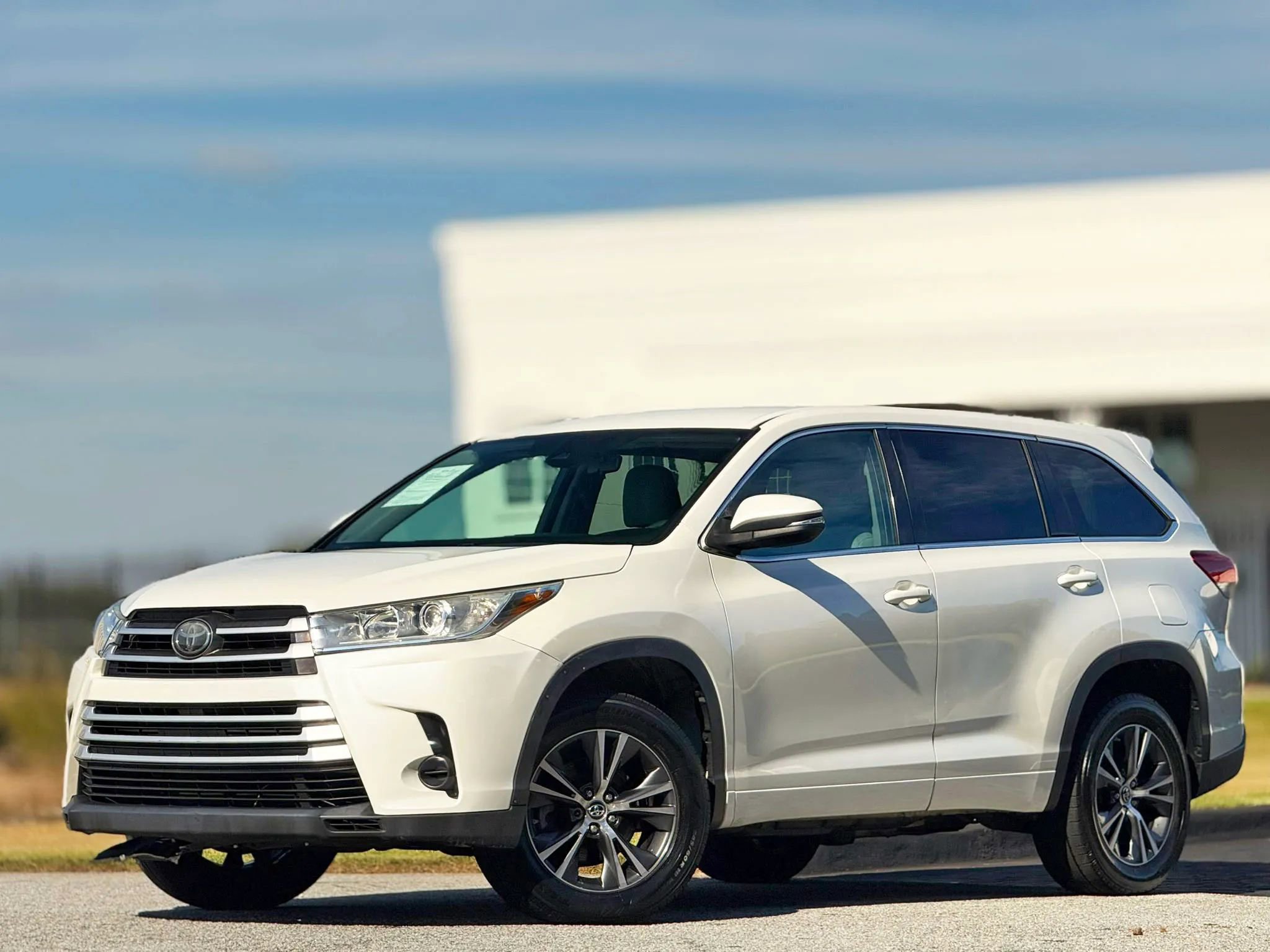 Used 2018 Toyota Highlander LE