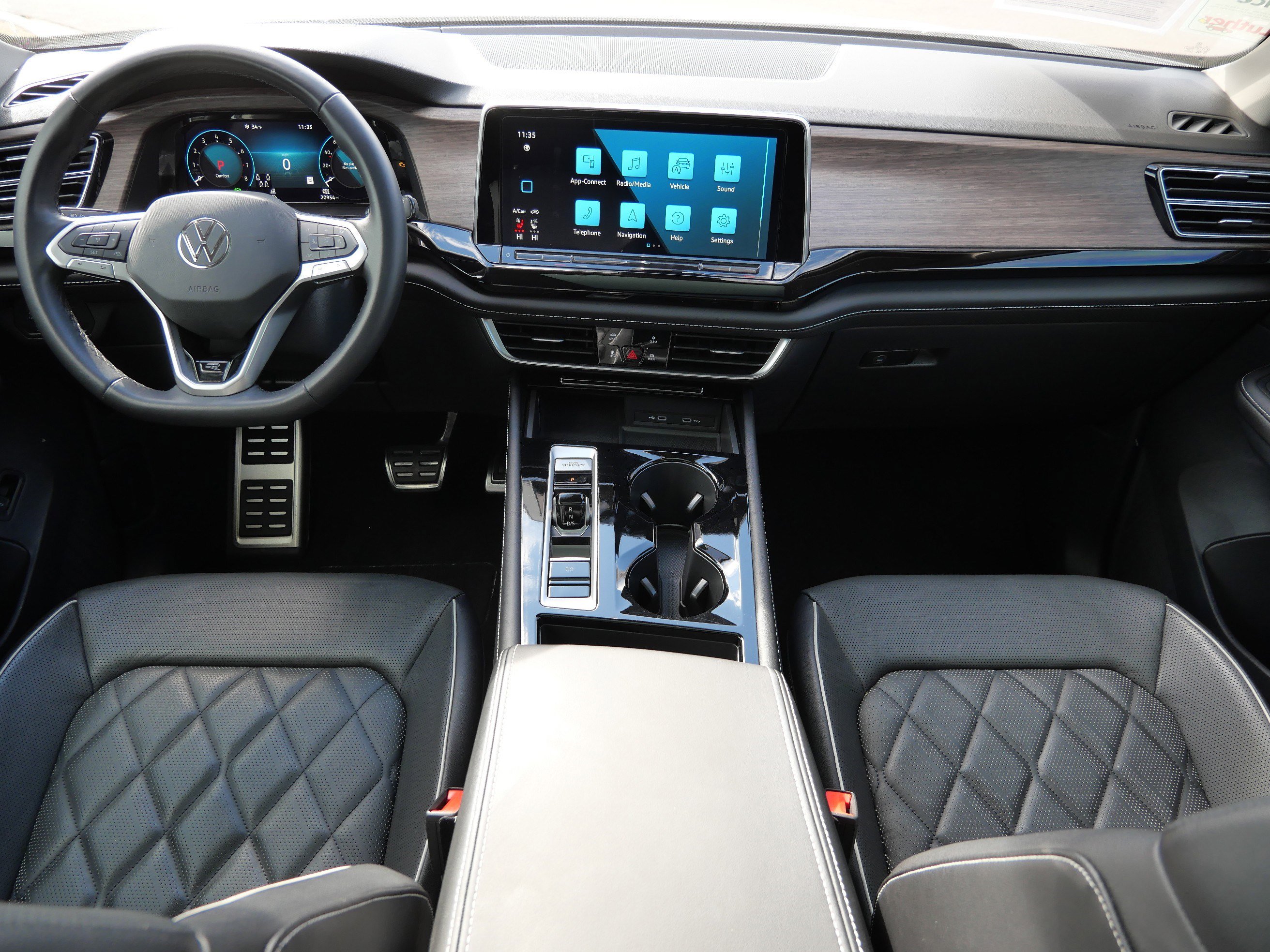 Certified 2024 Volkswagen Atlas SEL Premium R-Line image 10