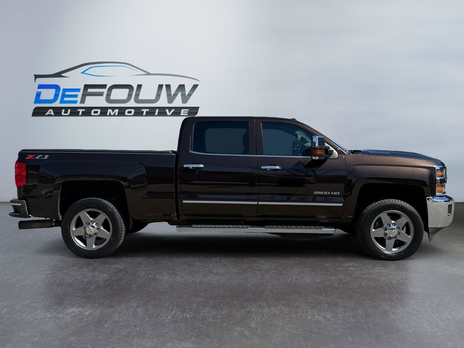 Used 2018 Chevrolet Silverado 2500 LTZ w/ LTZ Plus Package image 2