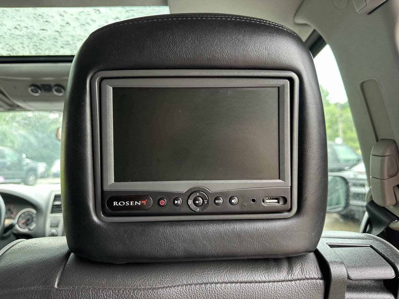 Used 2012 Nissan Armada SV image 30