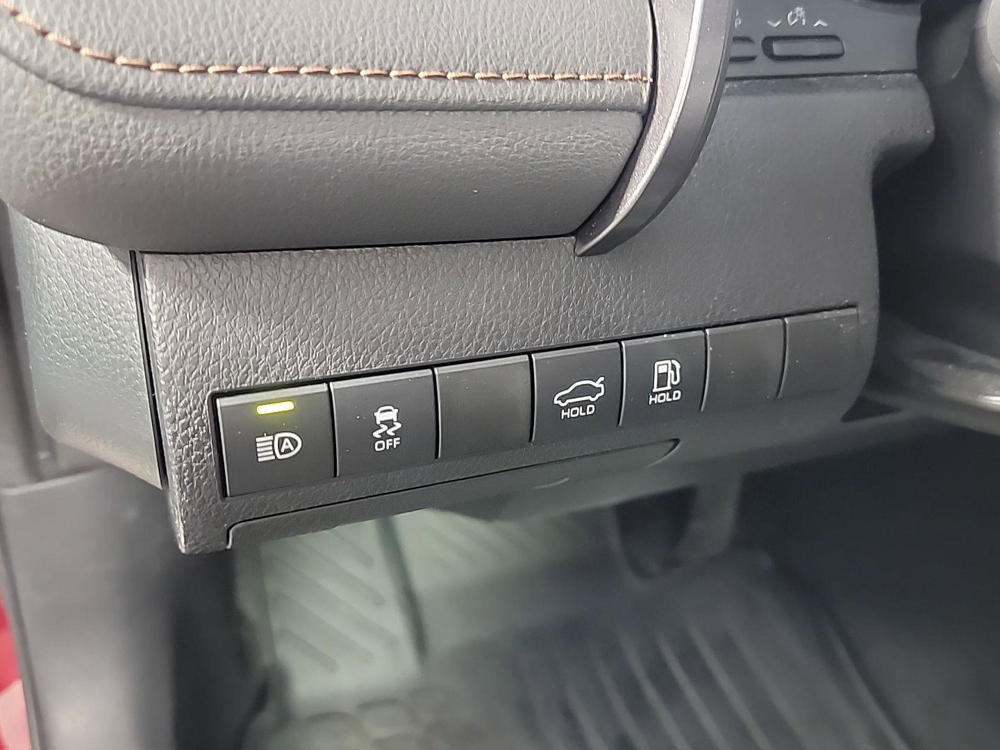 Used 2019 Toyota Camry XLE w/ Navigation Package FWD image 33