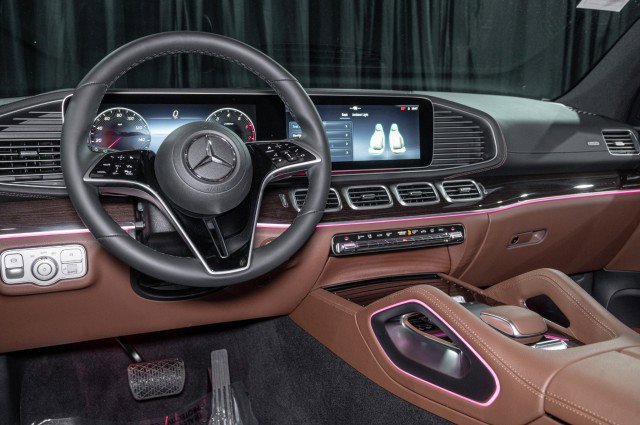 Certified 2026 Mercedes-Benz GLS 450 4MATIC image 20