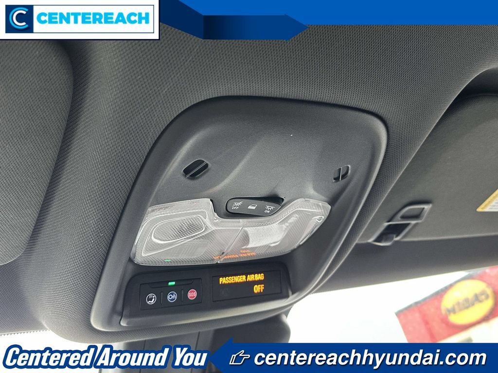 Used 2023 Chevrolet TrailBlazer RS w/ Convenience Package AWD/4WD image 30