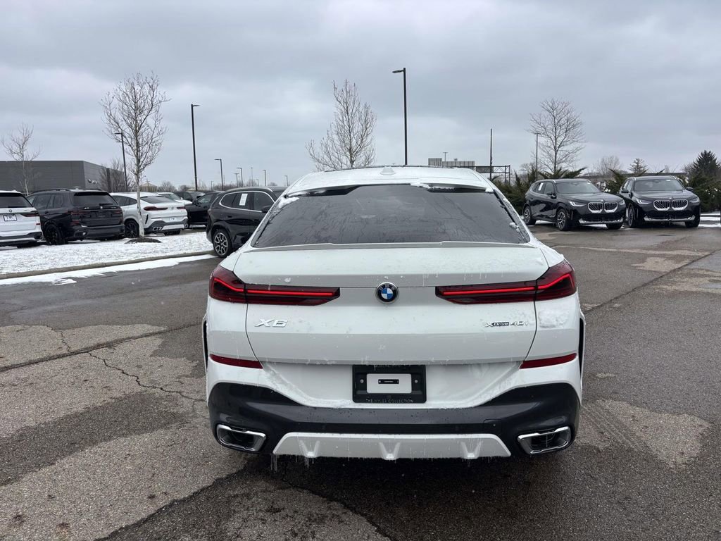 New 2026 BMW X6 xDrive40i image 6