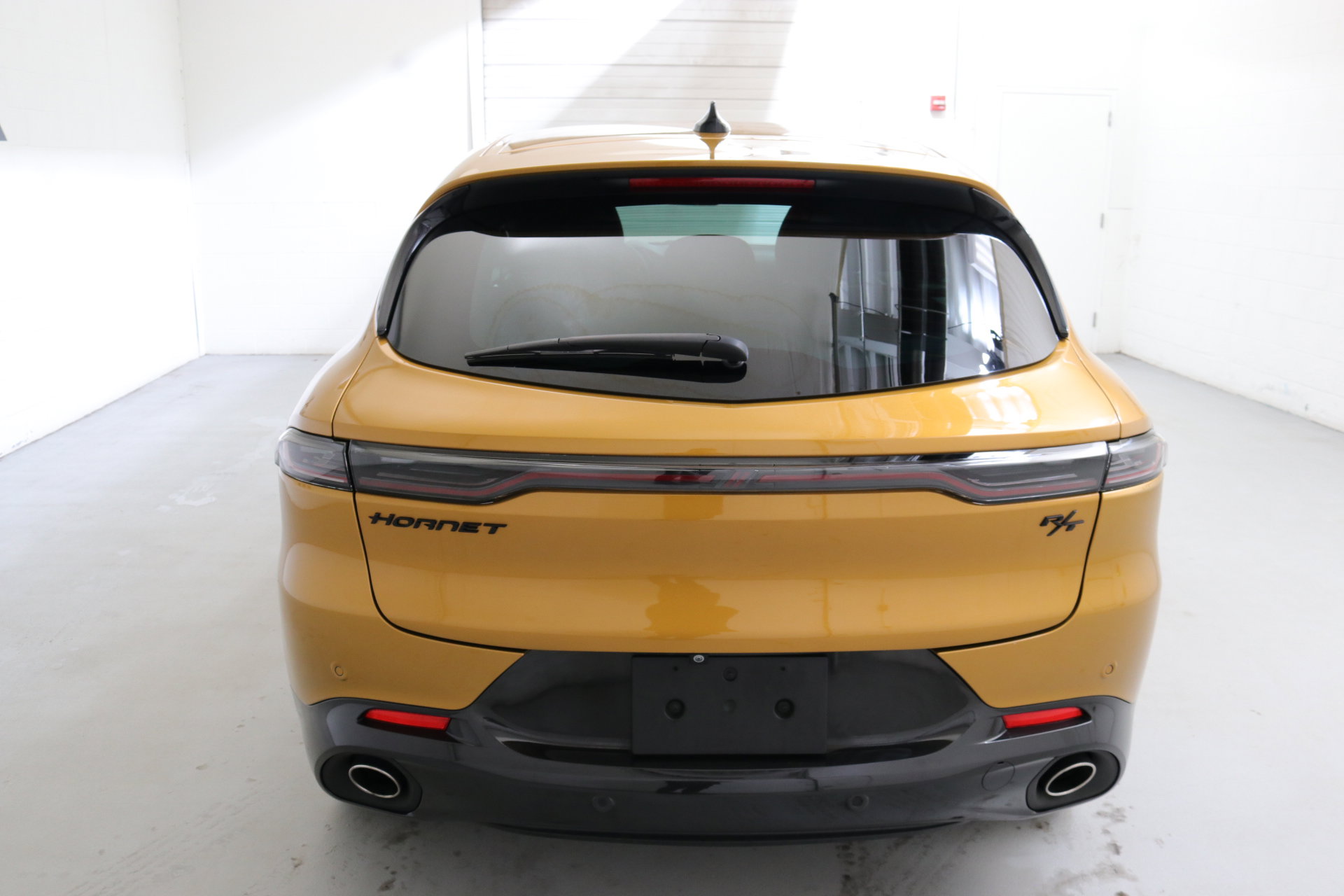 Used 2024 Dodge Hornet R/T w/ R/T Blacktop Package image 8