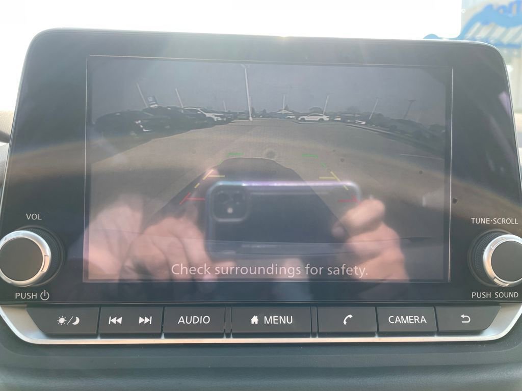 Used 2023 Nissan Rogue SV w/ SV Premium B Package image 21