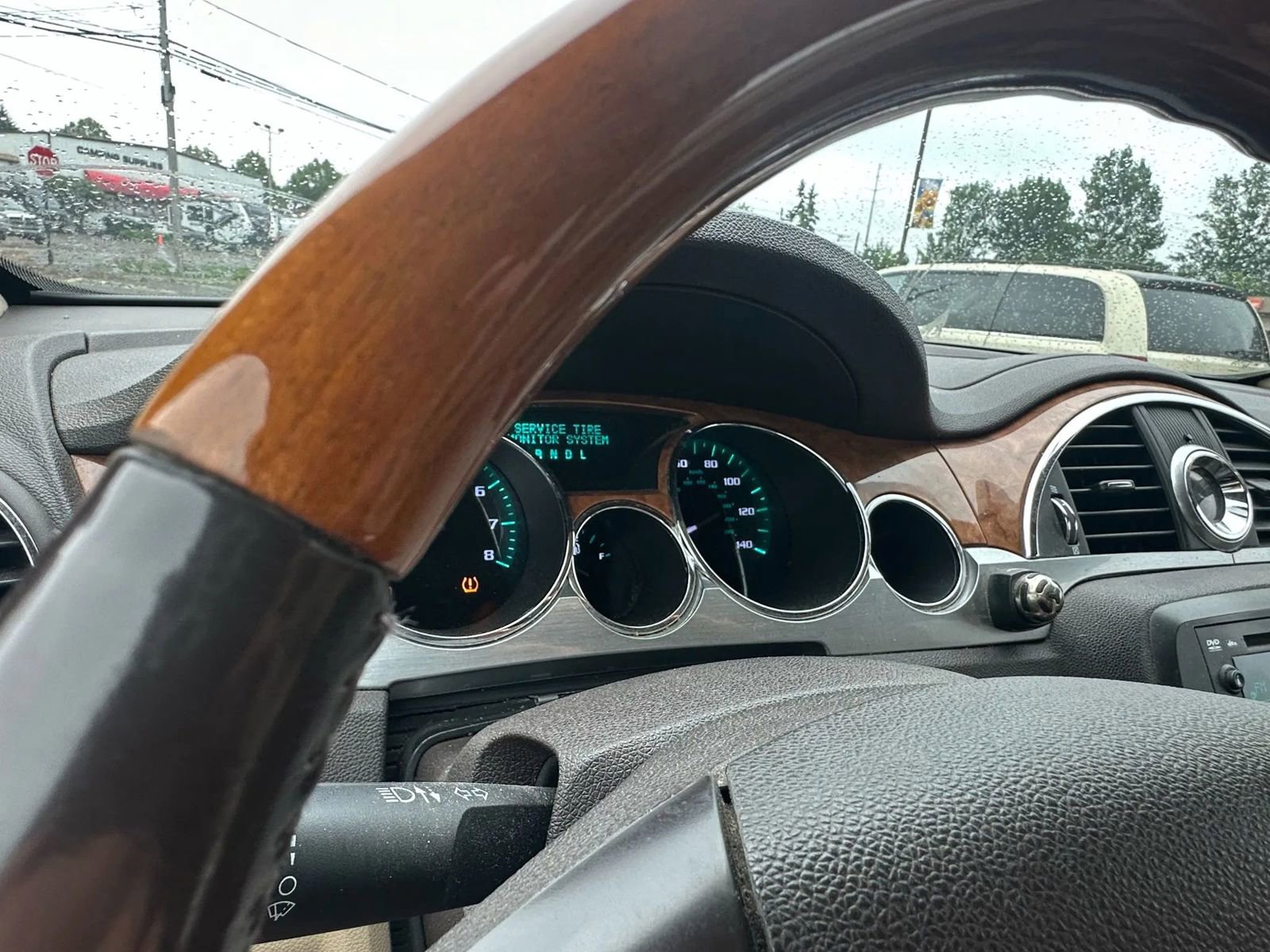 Used 2009 Buick Enclave CXL w/ Entertainment Package #2 image 31