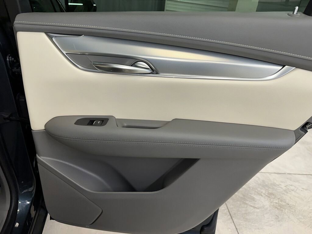 Used 2019 Cadillac XT5 Luxury image 31