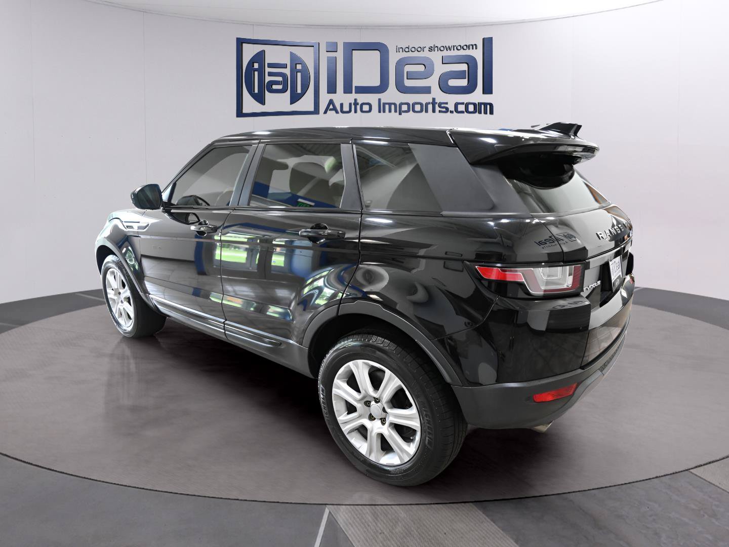 Used 2018 Land Rover Range Rover Evoque SE Premium AWD/4WD image 3