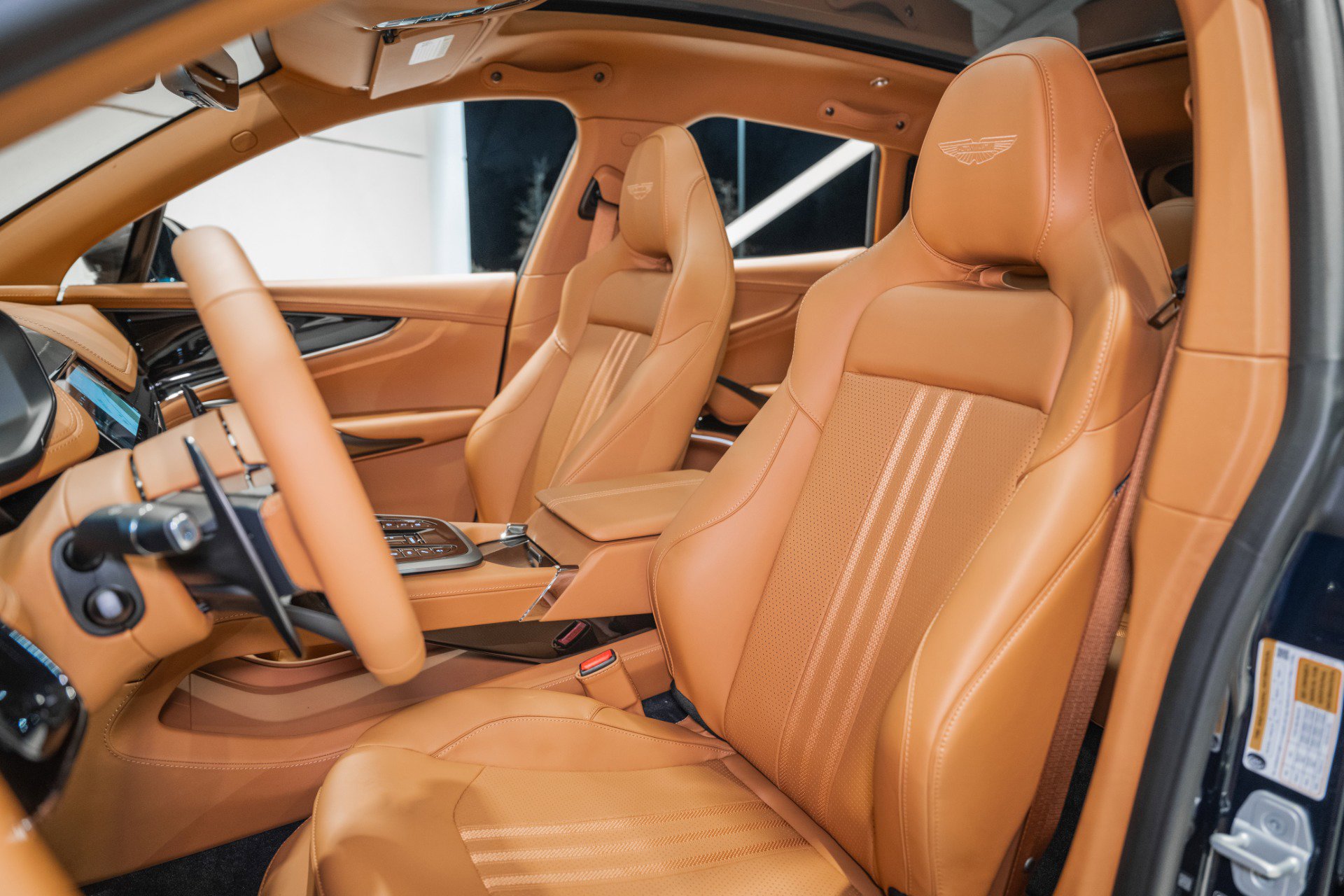 New 2026 Aston Martin DBX 707 image 12