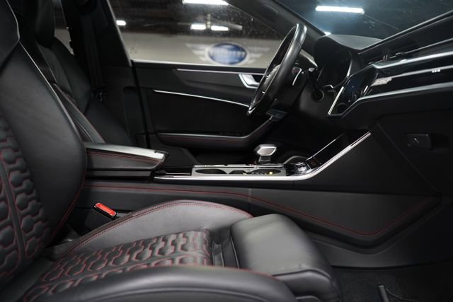 Used 2021 Audi RS 7 Sportback w/ Carbon Optic Package AWD/4WD image 25