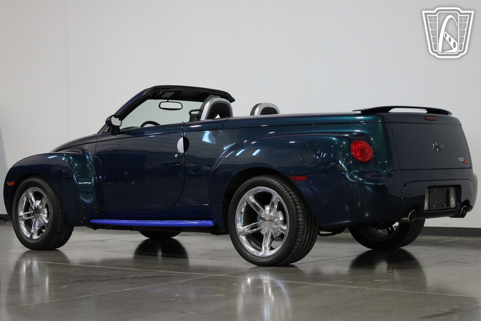 Used 2005 Chevrolet SSR w/ Preferred Equipment Group image 28