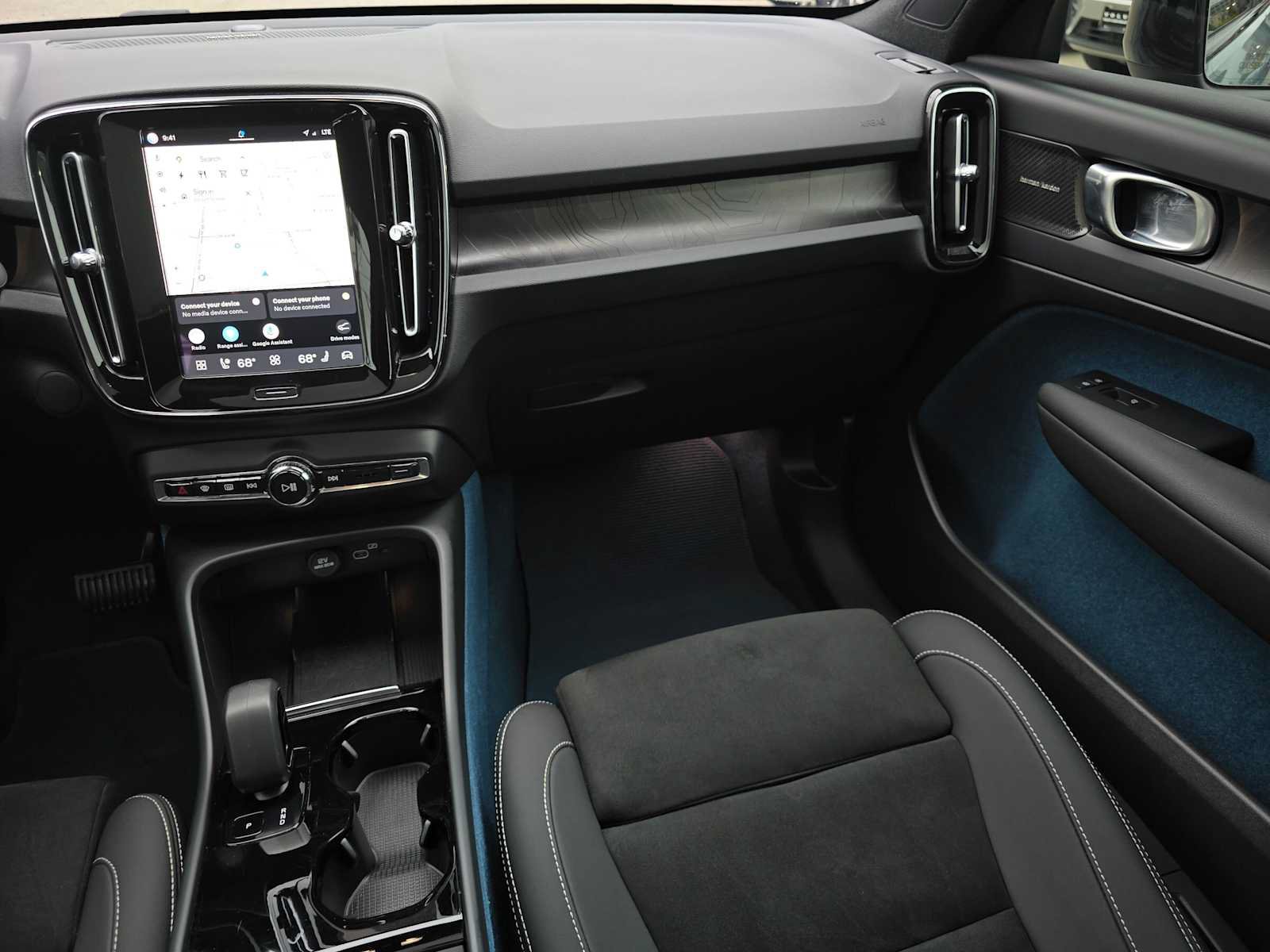 Certified 2023 Volvo C40 P8 Recharge Ultimate AWD/4WD image 19