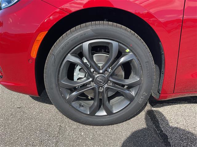 New 2026 Chrysler Pacifica Select image 15