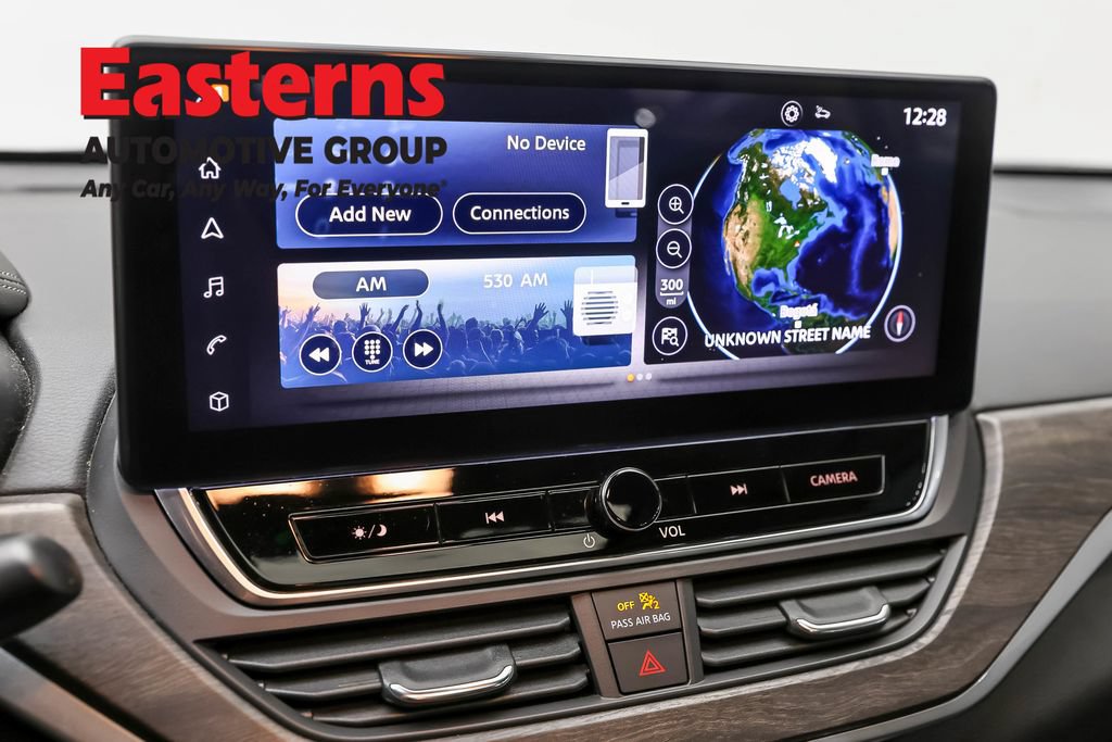 Used 2024 Nissan Altima 2.5 SV w/ SV Premium Package AWD/4WD image 19