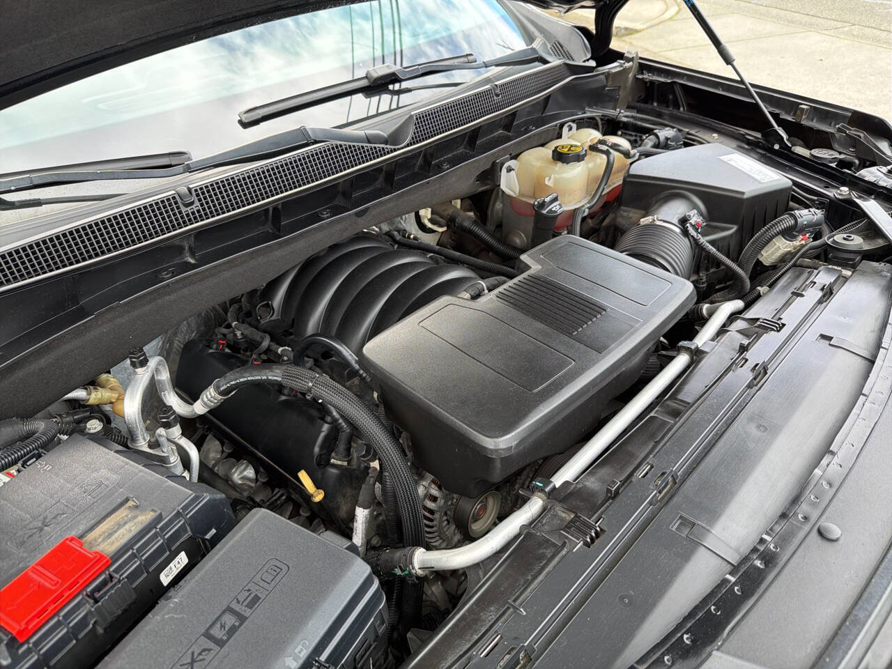 Used 2021 Chevrolet Tahoe LT w/ LT Signature Package image 13