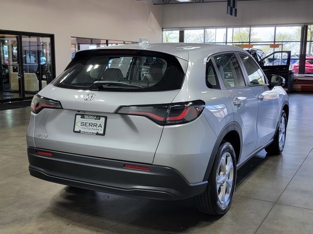 Used 2023 Honda HR-V LX image 5