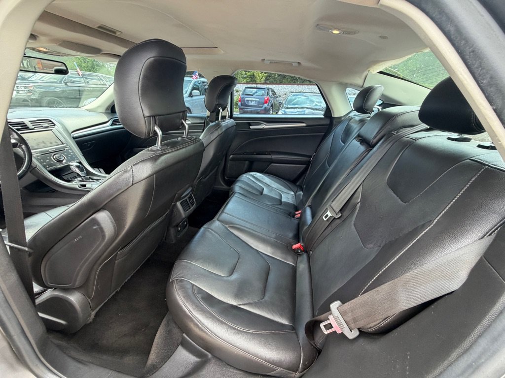 Used 2013 Ford Fusion Titanium FWD image 11