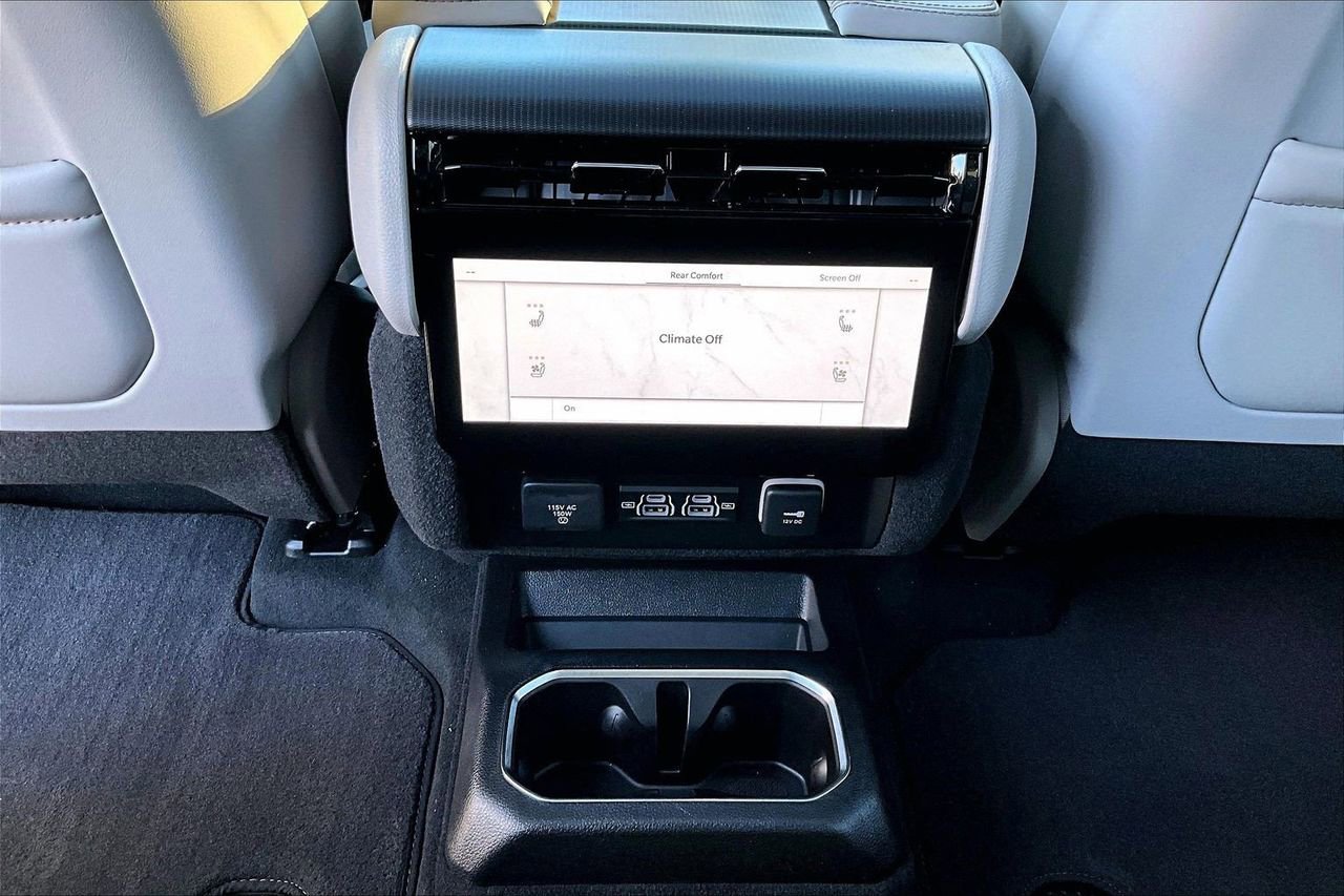 New 2026 Jeep Grand Wagoneer Summit image 17